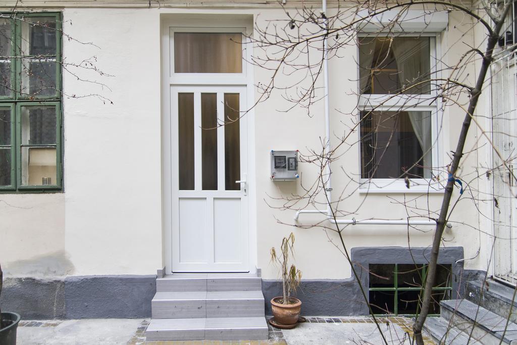 Ava'S Champagne Studio City Center-Andrash Street King Street Budapest Exterior foto