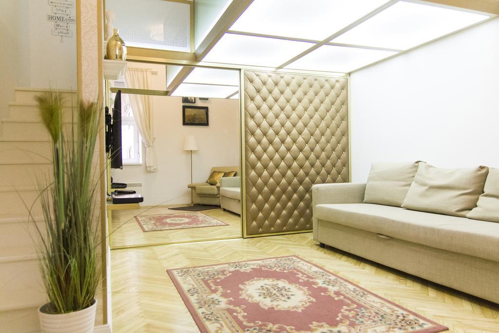 Ava'S Champagne Studio City Center-Andrash Street King Street Budapest Exterior foto